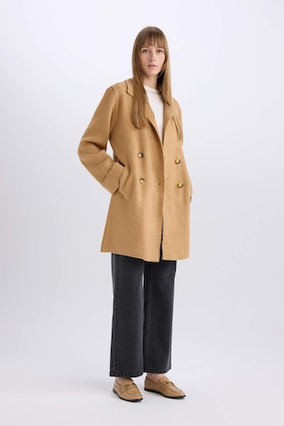 DeFacto Oversize Geniş Kalıp Kruvaze Kapamalı Düğmeli Cepli Ceket K9002AZ24WNBG474 Bej