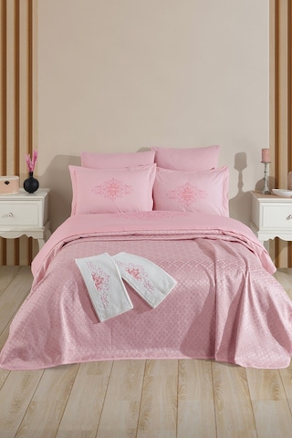 Tivoli Kabartma Nakışlı Pike Takımı Havlulu 8 Parça Evlilik Seti - Diana - Pudra Pudra Pudra