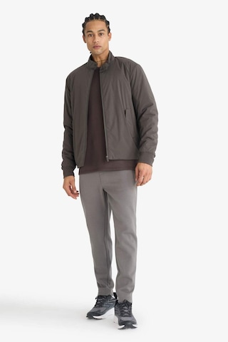 Defacto Slim Fit Dar Kesim Fermuarlı Standart Paça Jogger Eşofman Altı S3309az25augr311 Gri-gr311