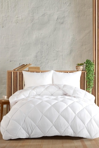 Comfort Line Çift Kişilik Silikon Yorgan + 2 Yastık Beyaz