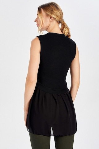 Peraluna Arkası Şifonlu Önü Kısa Siyah Kadın Triko Bluz-Siyah