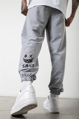Smile Face Gri Jogger Eşofman Altı - Paça Baskı Detaylı Lastik Paça Baskılı Rahat Tarz Gri