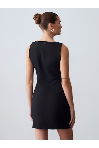 Dilvin 90938 Aksesuar Detaylı Mini Elbise-siyah