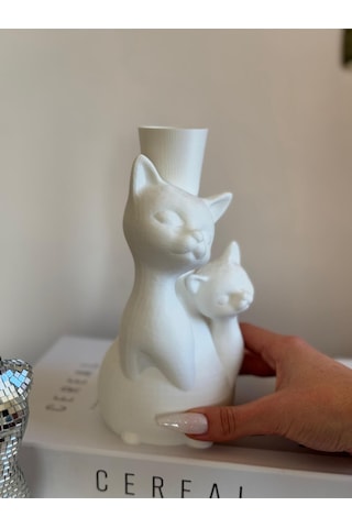 Plastik Yapay Çiçeklerle Uyumlu Kedi Figürlü Şık Ve Sevimli Dekoratif Vazo Beyaz
