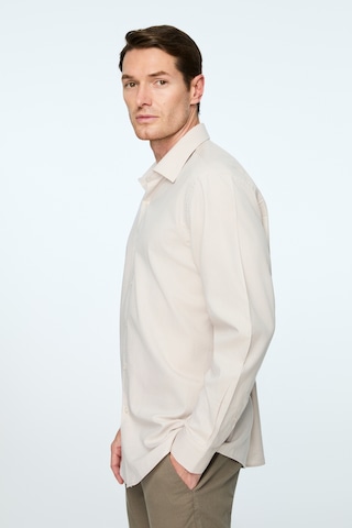 Morven Erkek Bej Basic Regular Fit Sert Yaka Gömlek 26mc004059653 Bej