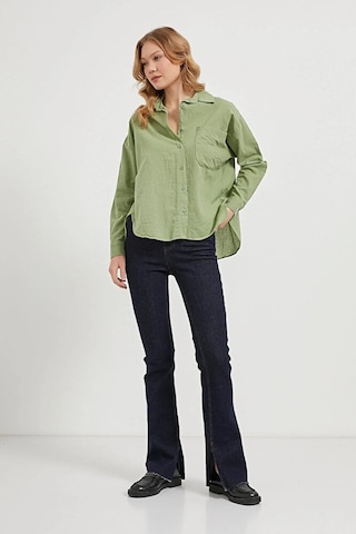 Kadın Cepli Flamlı Oversize Uzun Kol Müslin Keten Gömlek Çağla