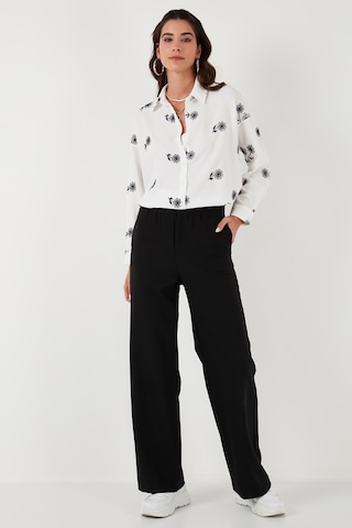 Lela Çiçekli Regular Fit Bayan Gömlek 67044532S4 Beyaz