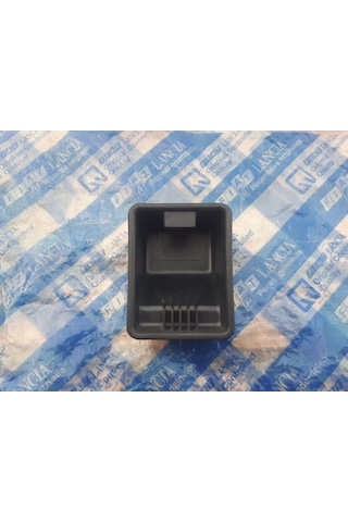 Fiat Uno Orta Konsol Arka Küllük 5972944
