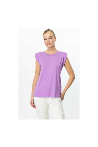 On Fashion Omuzları Vatkalı Kadın Kolsuz Bluz 25y.on.blz.51486.01 Lila