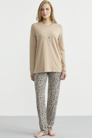 Yumoş Dokulu Leopar Desenli Kışlık Pijama - Bej Bej