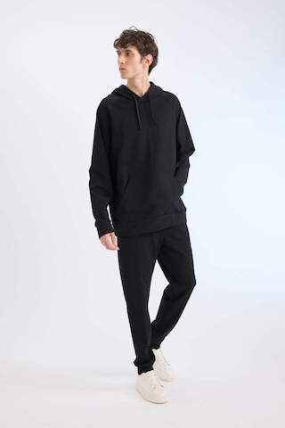 DeFactoFit Slim Fit Sporcu Jogger Eşofman Altı Dar Kesim Standart Paça Basic Düz D8018AX25SPBK81