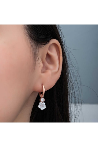 Kenpazar Gümüş Rose Sallantılı Manolya Çiçeği Kadın Küpe Gümüş