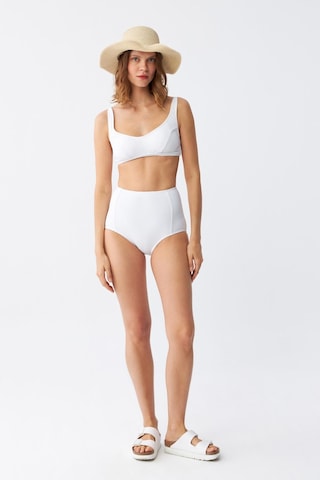 Akbeniz Kadın Beyaz Pedli Yüksek Bel Bikini Takımı