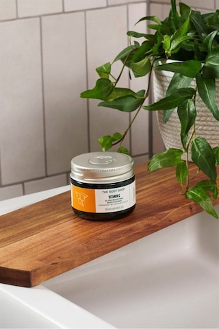 The Body Shop Vitamin C Canlandırıcı Gündüz Kremi 50 Ml