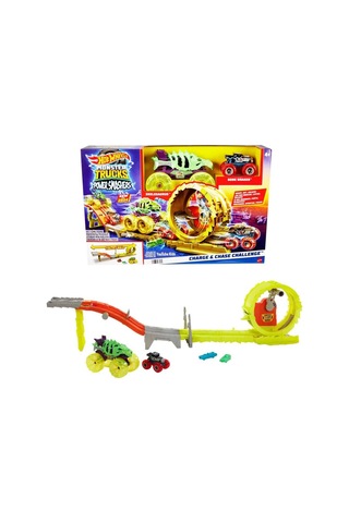 Devasa Monster Trucks Oyun Seti