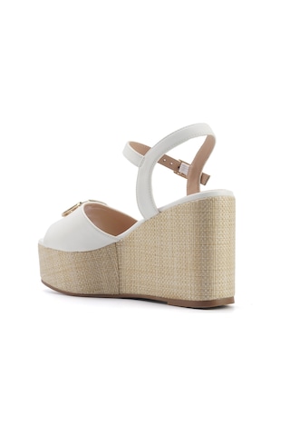 Nine West Monnı 5fx Beyaz Kadın Dolgu Topuk Sandalet 000000000101929051 Beyaz