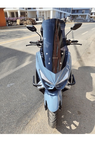 Motocam Küba Chia 125 Ön Cam 2023-2026 Model 55cm Siyah Renkli 4mm Kısa