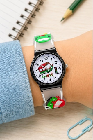 Erkek Çocuk Siyah Kasa Füme Silikon Kordon Araba Desenli Analog Kol Saati St-304443 Beyaz