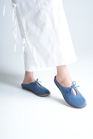 Analin Shoes Kadın Hakiki Deri Fiyonk Detaylı Düz Terlik Mavi