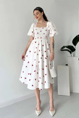 Gipeli Kemerli Kare Yaka Elbise Uzun Poplin Elbise Beyaz