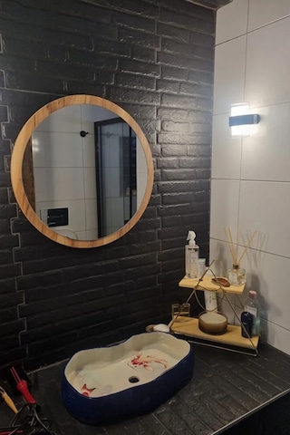Dekoratik Yuvarlak Ayna 45 Cm Çap Antre Hol Koridor Duvar Salon Mutfak Banyo Ofis Makyaj Aynası - Ceviz Ceviz
