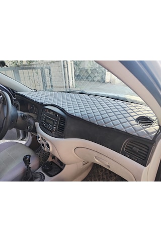 Kapitone Deri Kumaş Hyundai Accent Era Torpido Koruma Örtüsü 1 Adet