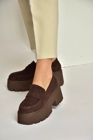Fox Shoes Y272972502 Kahverengi Süet Kalın Tabanlı Günlük Kadın Ayakkabı Kahverengi