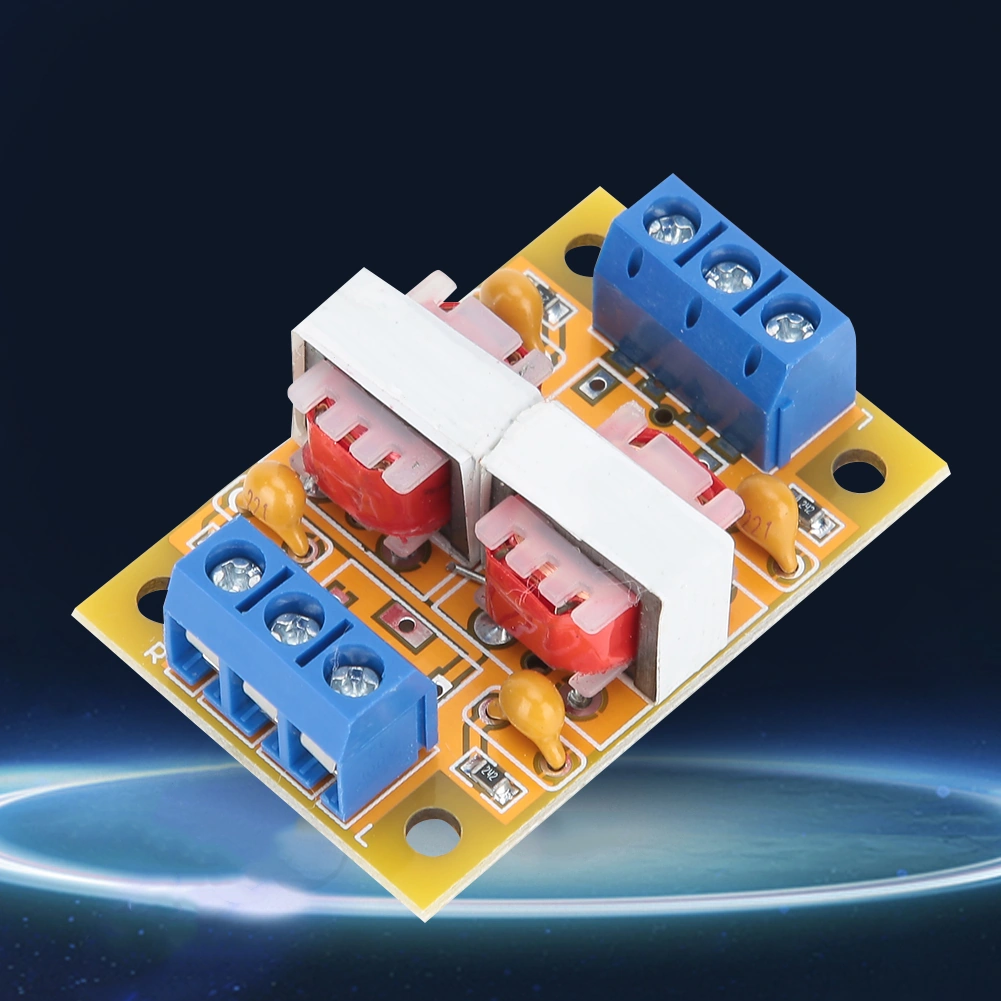 Shineyee Stereo Ses Yalıtıcı: Ortak Toprak Gürültüsü Ve Akım Sesini Gideren 3.5mm/anahtar Bağlantılı Filtre 45x30mm Abs