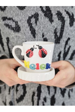 Uğur Böceği Figürlü İsimli Kupa Mug Altın - Beyaz Uğur Böceği Figürlü İsimli Kupa Mug Altın - Beyaz