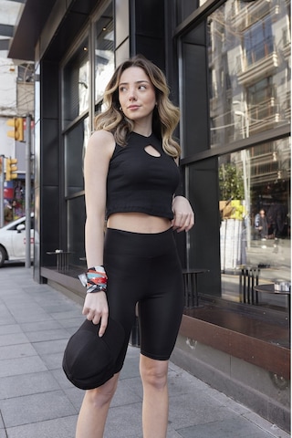 Yüksek Bel Biker Tayt Toparlayıcı Spor Şort Siyah
