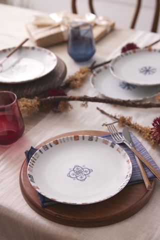 Kütahya Porselen Lily 4 Parça 21 Cm Pasta Tabağı 447018