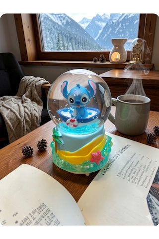 Stitch Müzikli Işıklı -10cm-8cm Kayıklı Figürlü Kar Küre 10-8