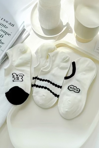 Kadın 5 Çift Premium Karikatür Ve Harf Desenli Yüksek Pamuklu Görünmez Babet Çorap Çok Renkli