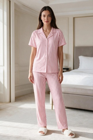 Northcity Kadın Pembe Beyaz Çizgili Kısa Kollu Düğmeli Milan Kumaş Pijama Takımı