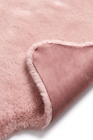 Merplush Peluş Post Halı 120x150 Cm Süet Taban Yumuşak Kürk Görünümlü Yatak Odası Halısı Pembe