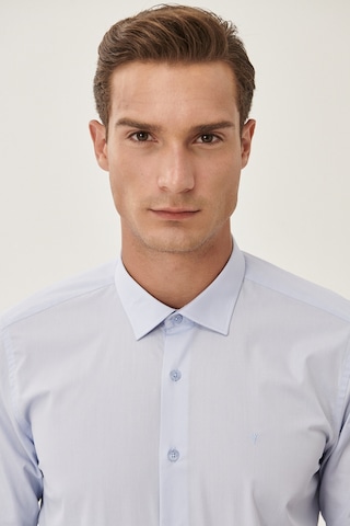 AC&Co / Altınyıldız Classics Erkek ACIK MAVI Kolay Ütülenebilir Slim Fit Dar Kesim Klasik Yaka Pamuklu Gömlek Açık Mavi