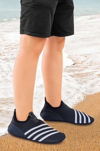Kiko Kids Enigma Havuz Plaj Erkek Çocuk Deniz Ayakkabısı 7501 Siyah - Beyaz Siyah - Beyaz Beyaz - Siyah