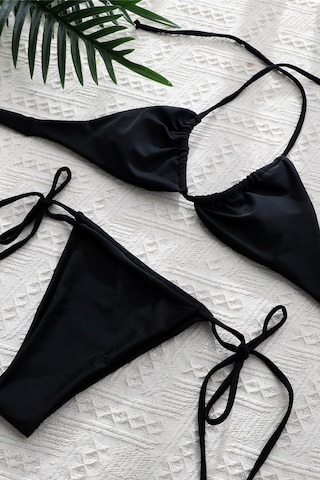 Epilons Zenvial Kadın Siyah Yandan Bağlamalı Tangalı Üçgen Bikini Mayo Takımı Zenviall2