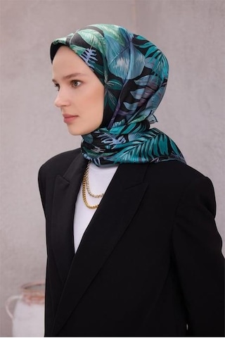 Belli Tivil Saf İpek Eşarp 4225 - 80 Siyah Yaprak Desen Siyah