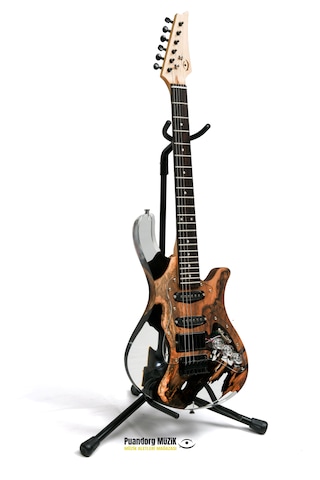 Elektro Gitar Model: Gece Custom Epoksi & Yıllanmış Ağaç Kişiye Özel Yıllanmış Ceviz + Şeffaf