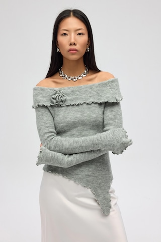 Mai Collection Mai Studios Co. Casica Carmen Yaka Gri Triko Kazak gri