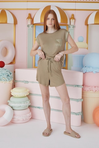 Sevim Kadın Kısa Kol Yağ Yeşili Şortlu Pijama Takım C4t0n551 001