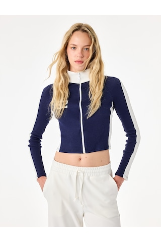 Koton Slim Fit Pamuklu Baskılı Kaşkorse Dik Yaka Fermuarlı Uzun Kollu Crop Tişört Lacivert 7wal10128ık