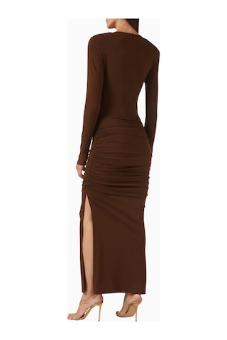 Rowen Rose Draped Slit Maxi Dress, Lüks Drapeli Ve Yırtmaçlı Uzun Elbise Abiye Kahverengi 38