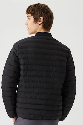 Lacoste Kapitone Syntehic Fill Kapitone Jacket Hakim Yaka Erkek Mont Siyah Siyah