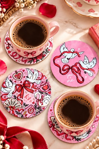 You & Me Pop Art Temalı Dekoratif Bardak Altlığı 4 Lü Set 9 Cm, 3 Mm Ahşap Mdf, Dijital Baskı - 926882687 Diğer You & Me Pop Art Temalı Dekoratif Bardak Altlığı 4 Lü Set 9 Cm, 3 Mm Ahşap Mdf, Dijital Baskı - 926882687 Diğer