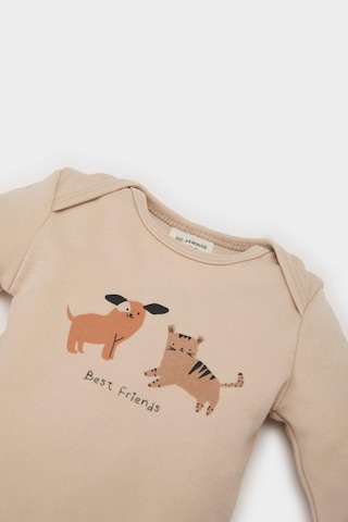 DeFacto Erkek Bebek Yenidoğan Bisiklet Yaka Baskılı Uzun Kollu Çıtçıtlı Body E6304A525SPBG287 Bej