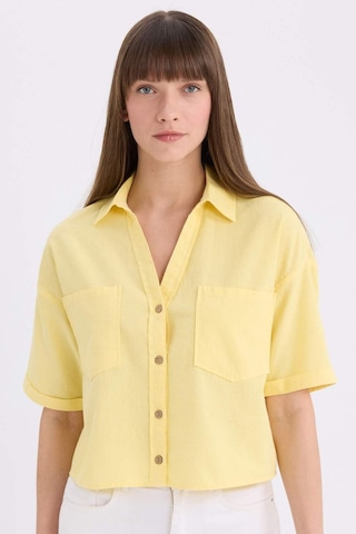 DeFacto Boxy Fit Basic Düz Kısa Kollu Gömlek V2523AZ25SPYL118