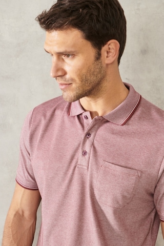 Ac&Co / Altınyıldız Classics 465126505 Polo Yaka Cepli Regular Fit Bol Kesim Düz Tişört Kırmızı