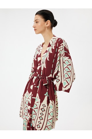 Koton Koton X Melis Ağazat - Viskon Uzun Kimono Geniş Kollu Kuşak Detaylı Floral Etnik Desenli Kahverengi Desenli 4sak50036ew Kahverengi